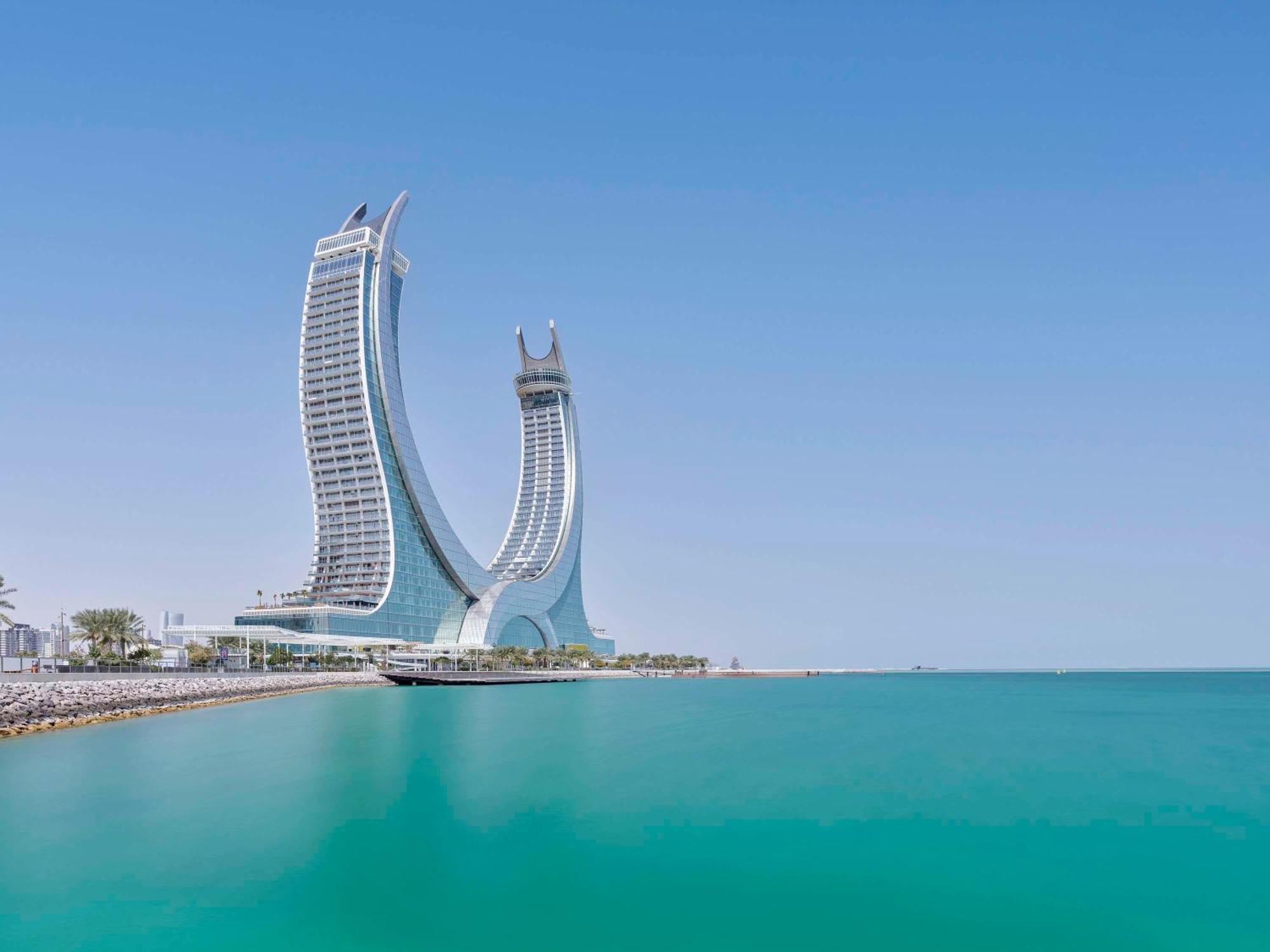 Fairmont Doha Hotel Lusail Екстериор снимка The Jumeirah Royal Towers