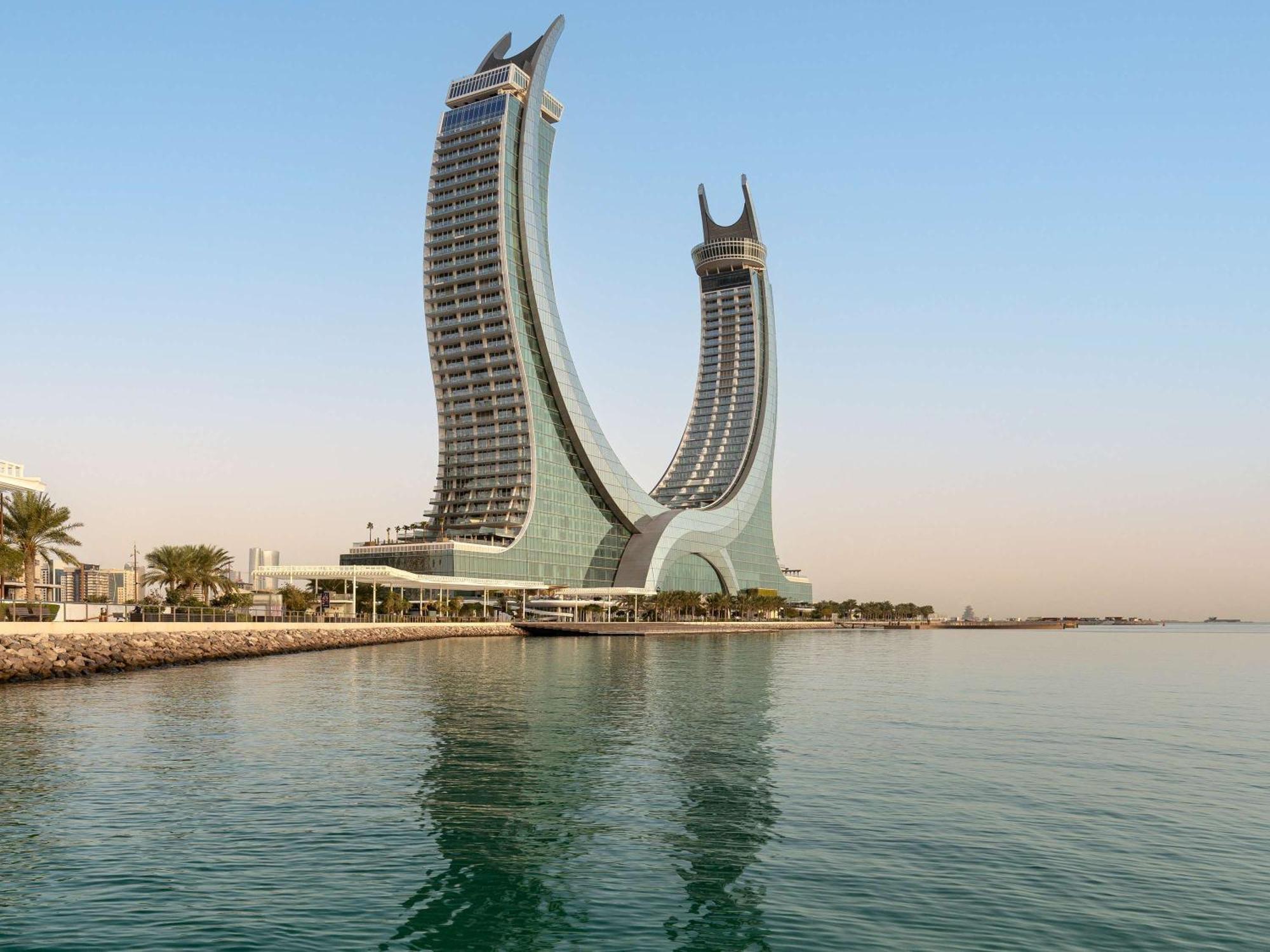 Fairmont Doha Hotel Lusail Екстериор снимка The King Fisher Hotel