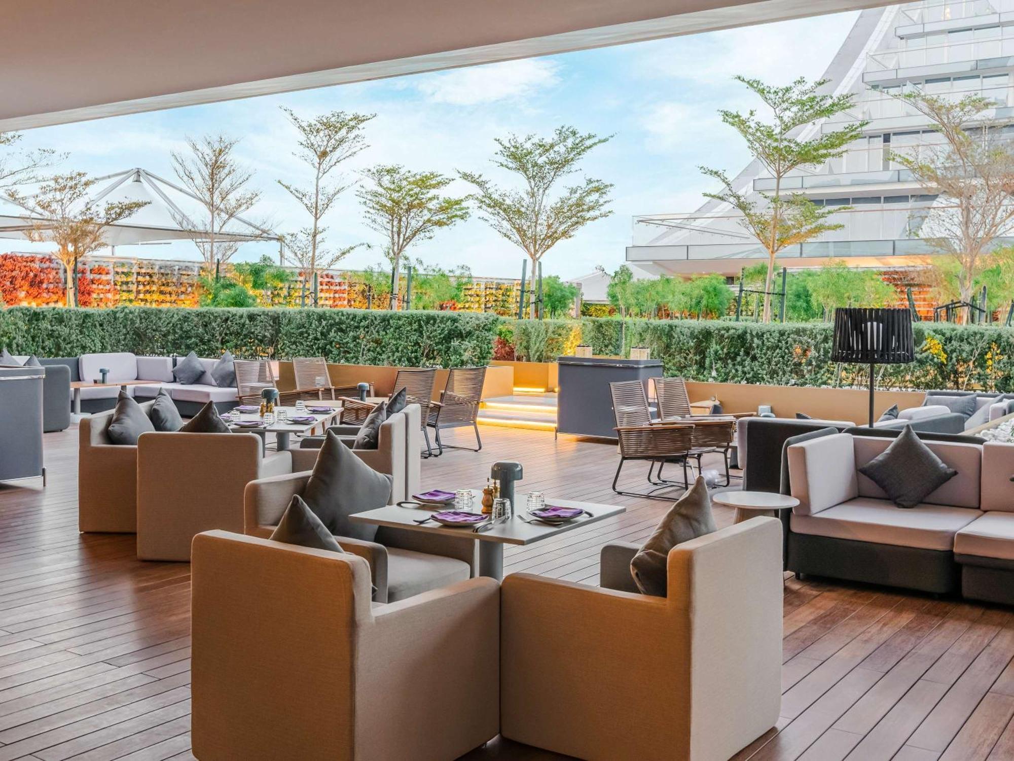 Fairmont Doha Hotel Lusail Екстериор снимка The Terrace
